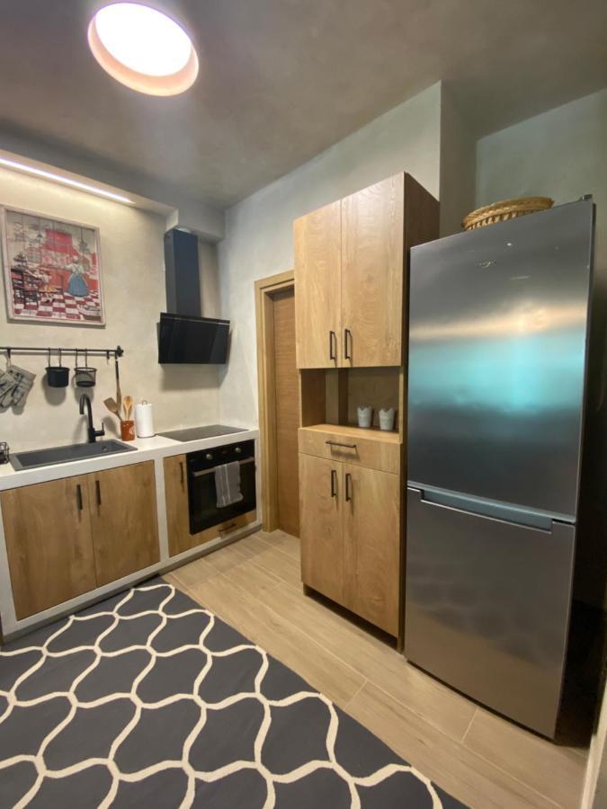 Apartamento Aristi Boutique Stonehouse With Attic Exterior foto